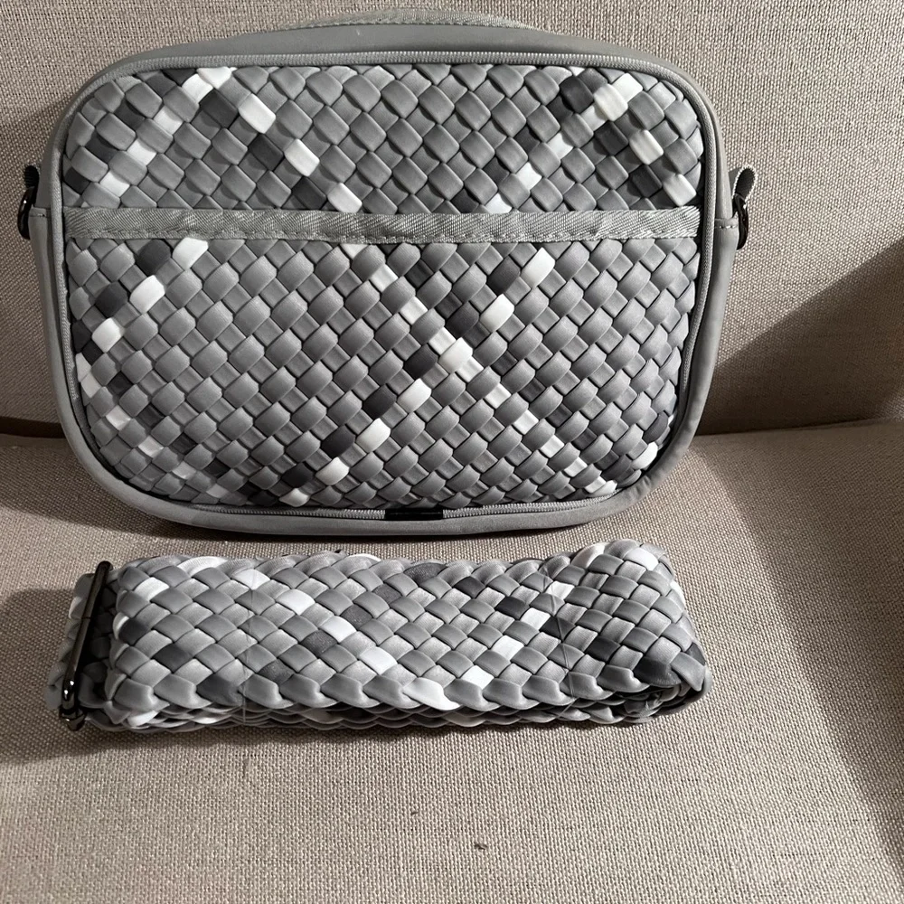 HAUTE SHORE Silver and Gray Woven Crossbody Bag - Picture 2 of 3